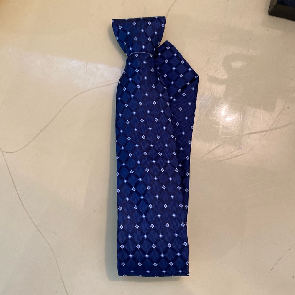 Bespoke Men’s Tie. Navy w/White Small Squares. NWOT